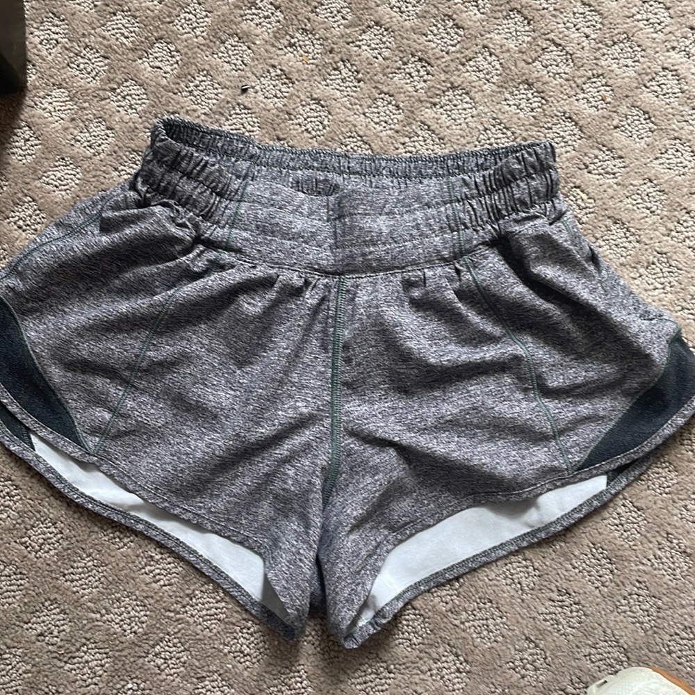 Lululemon Hotty Hot Short 2.5. Excellent condition